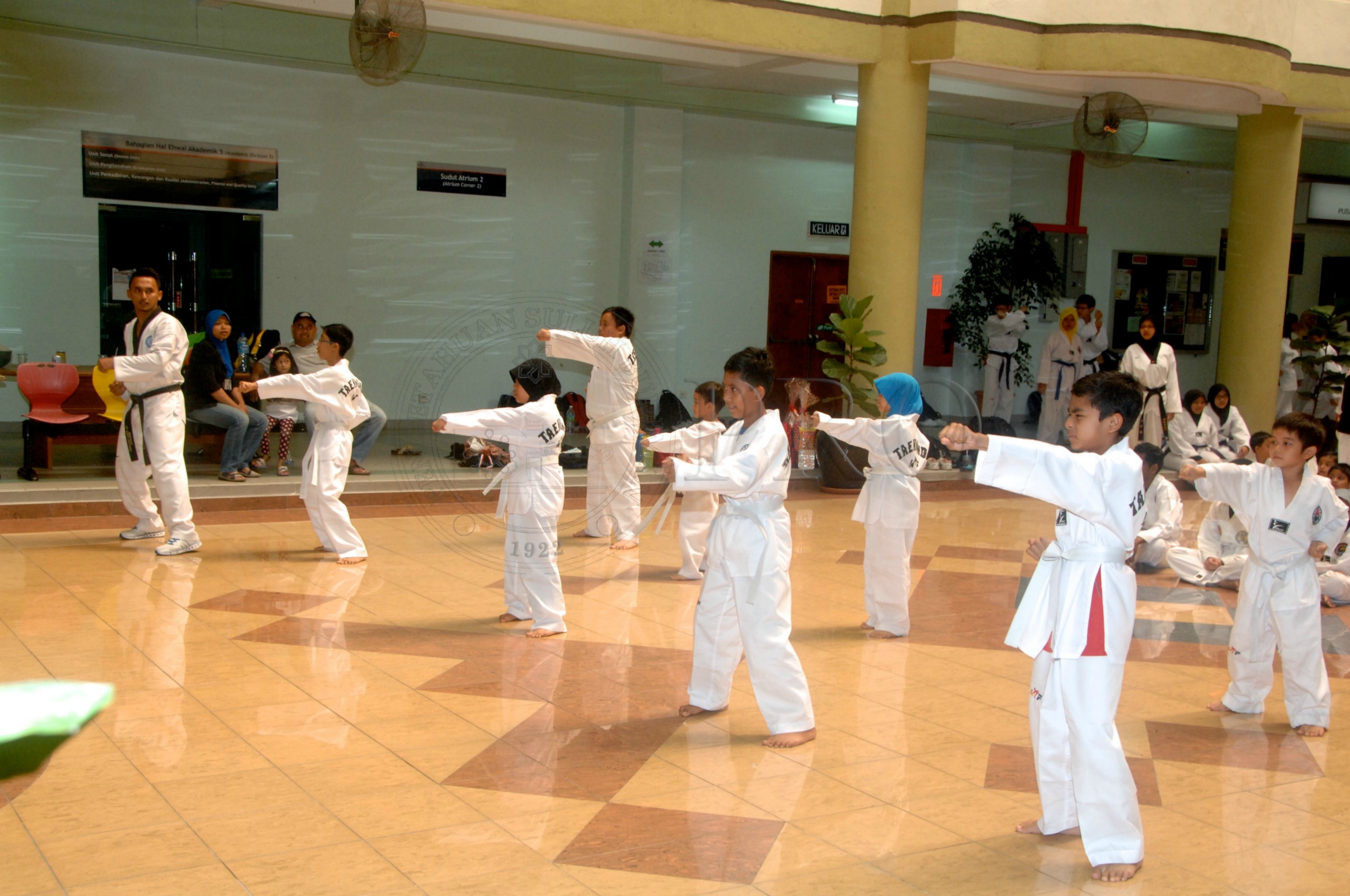 PRO 14 43 KKO IDA 1254